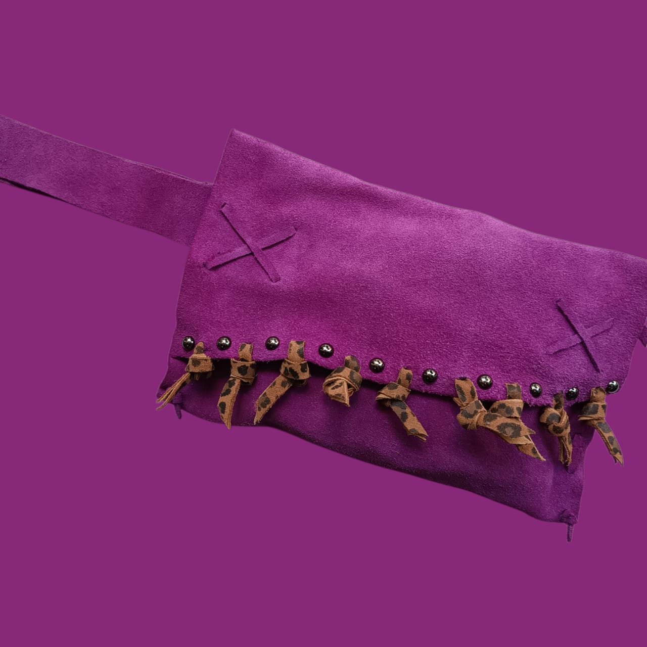 ΔΕΡΜΑΤΙΝΗ ΤΣΑΝΤΑ LIV