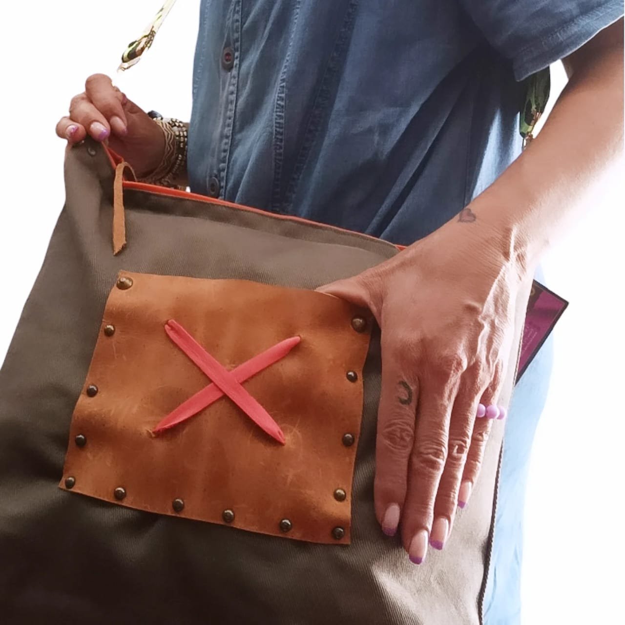 ΥΦΑΣΜΑΤΙΝΗ ΤΣΑΝΤΑ - Image 3