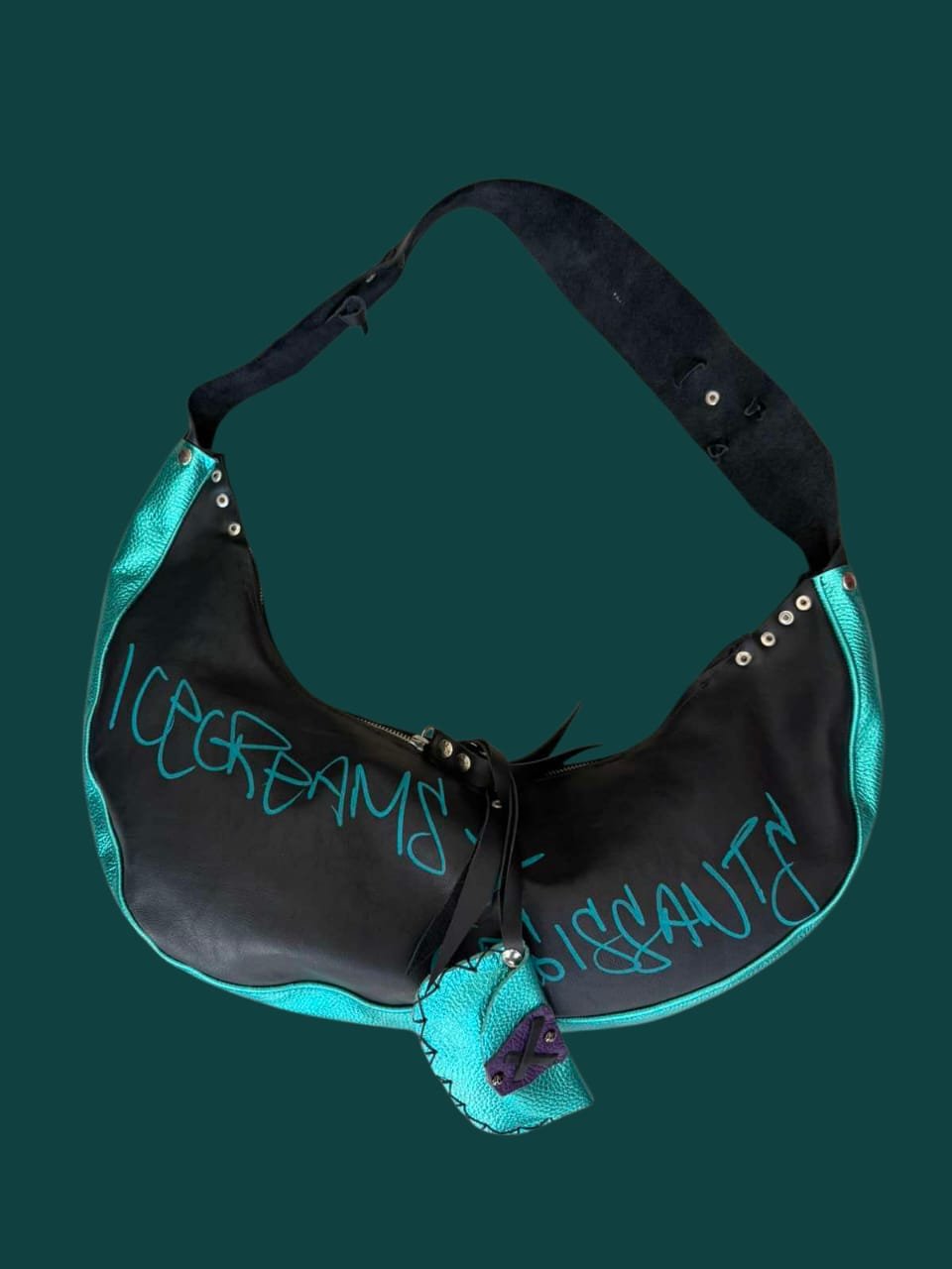 ΔΕΡΜΑΤΙΝΗ ΤΣΑΝΤΑ CROISSANT (ΦΤΙΑΧΤΗΚΕ ΣΕ ΣΥΝΕΡΓΑΣΙΑ ΓΙΑ ΤΟ ATHENS FASHION WEEK2025)